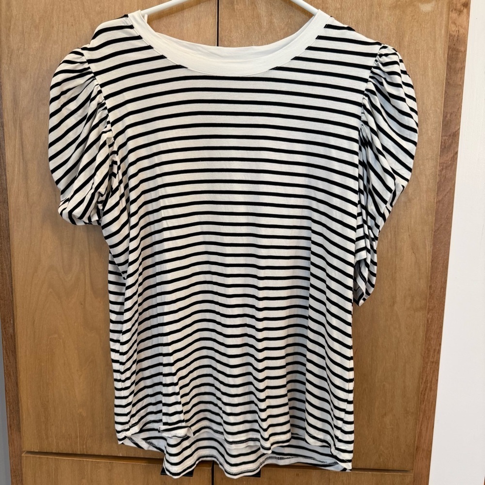 ⛱️🔥Modern Works - Black & White Striped Puff Sleeve Top - XL